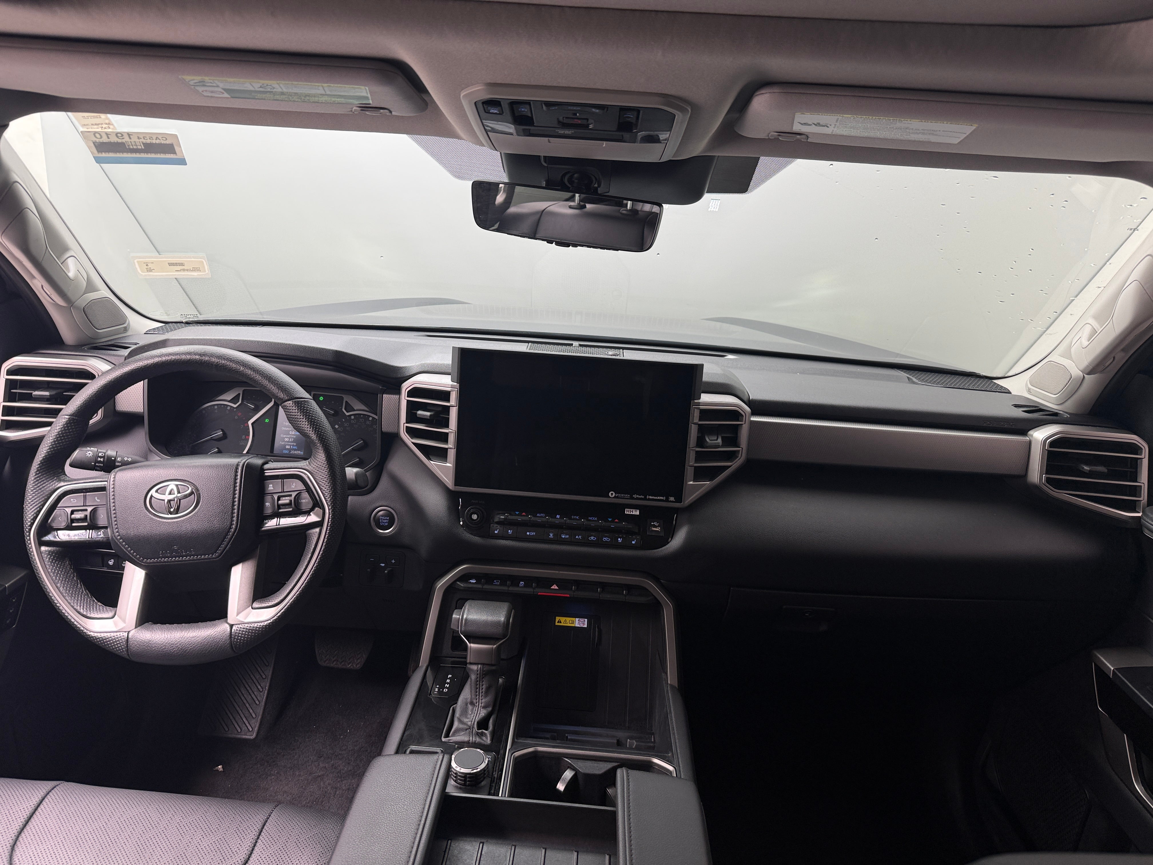 2023 Toyota Tundra Limited - Photo 6