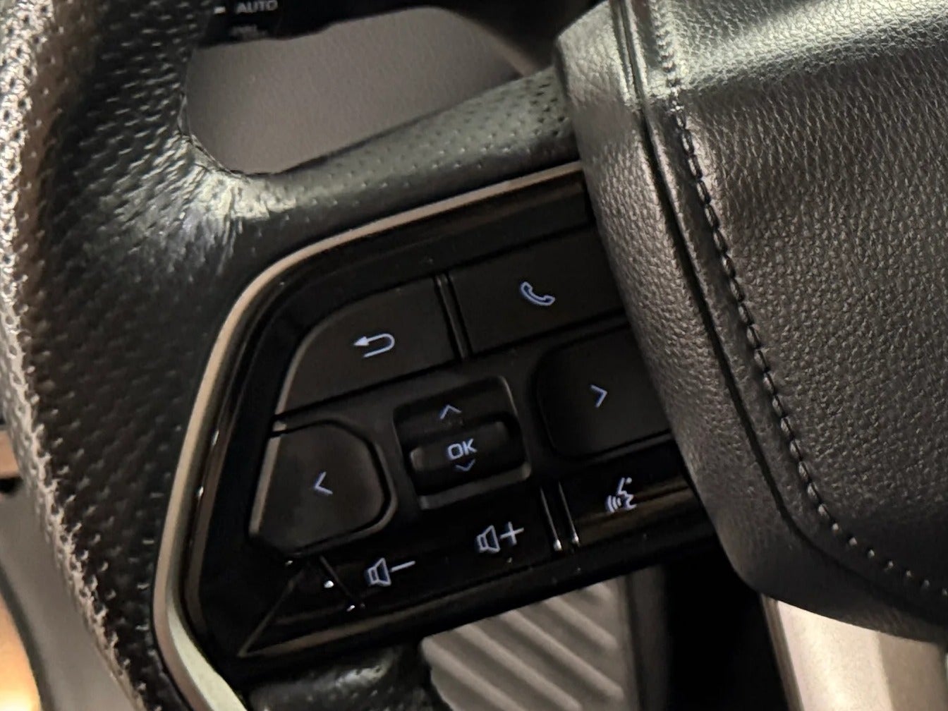 2023 Toyota Tundra Limited - Photo 16