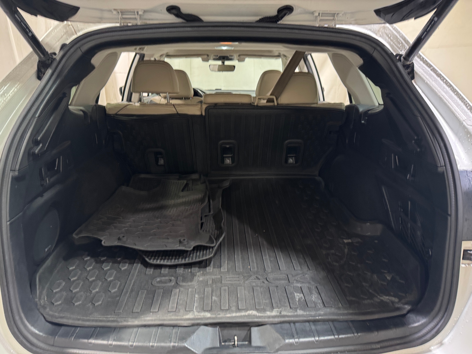 Thumbnail: 2020 Subaru Outback - 6