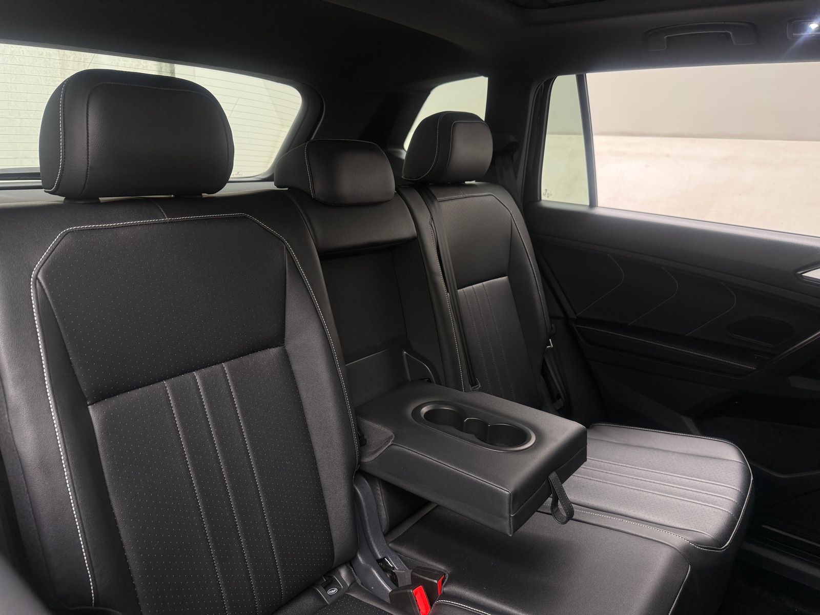 Thumbnail: 2024 Volkswagen Tiguan - 5