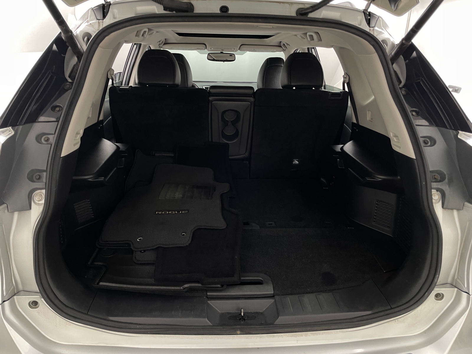 Thumbnail: 2016 Nissan Rogue - 6