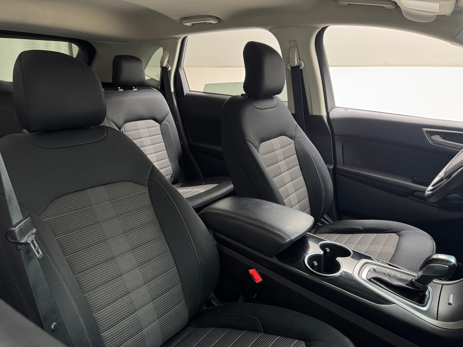 Thumbnail: 2018 Ford Edge - 2