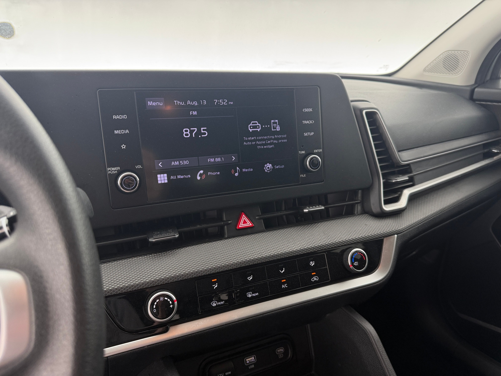 Thumbnail: 2023 Kia Sportage - 4