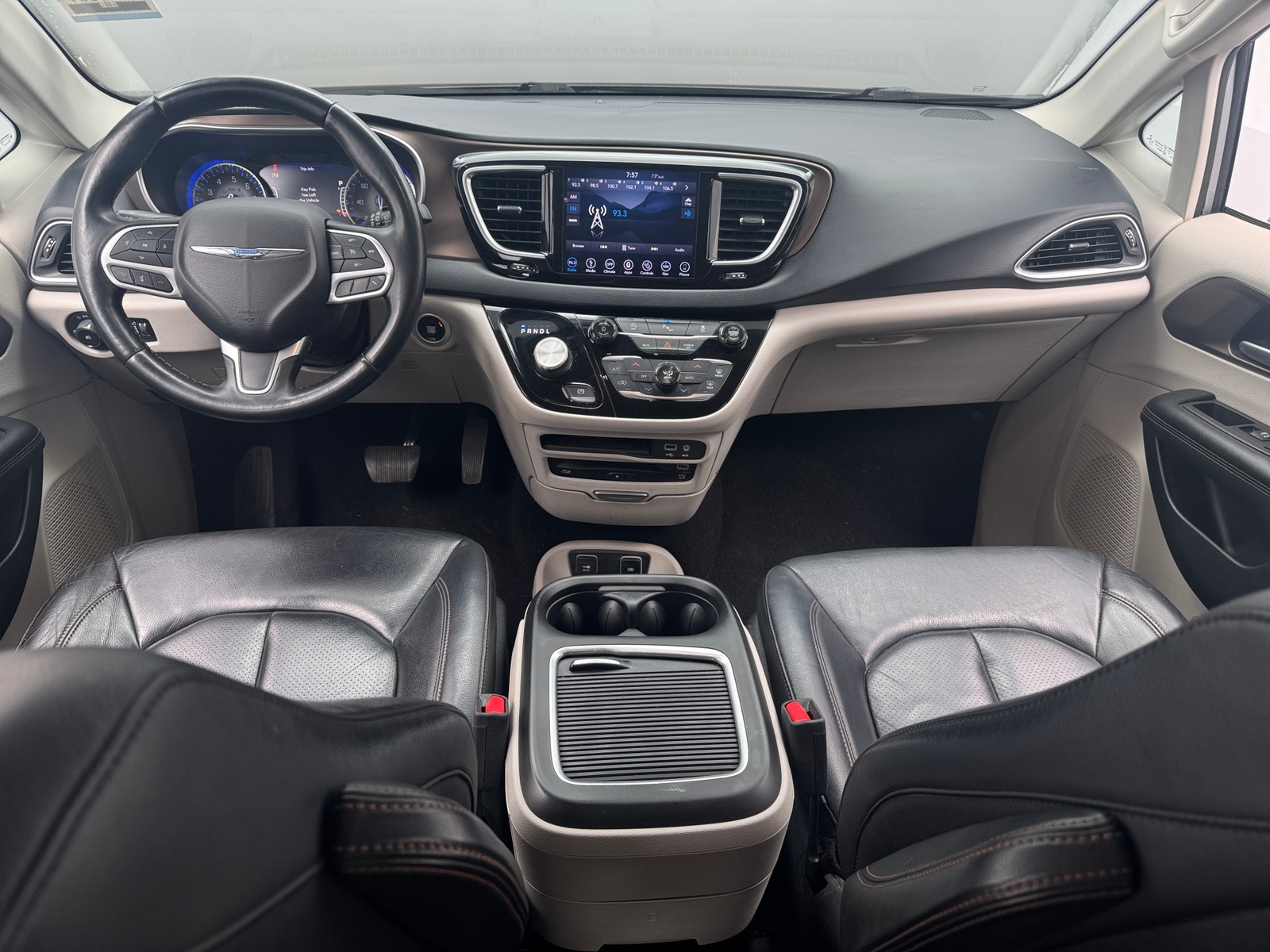 Thumbnail: 2018 Chrysler Pacifica - 2