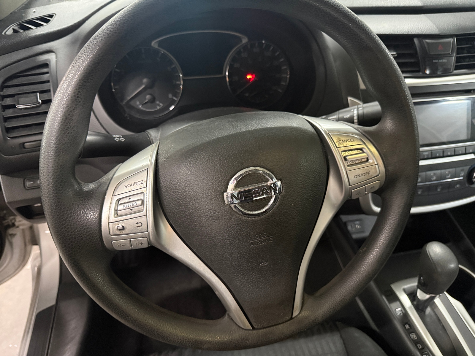 Thumbnail: 2018 Nissan Altima - 5