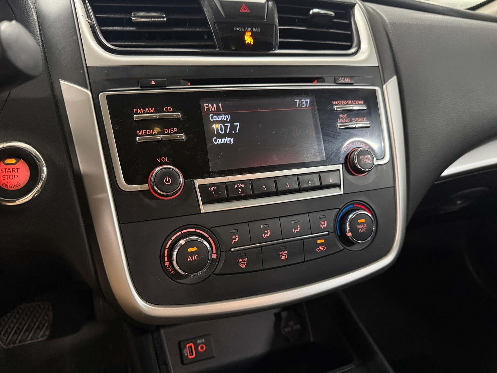 Thumbnail: 2018 Nissan Altima - 4