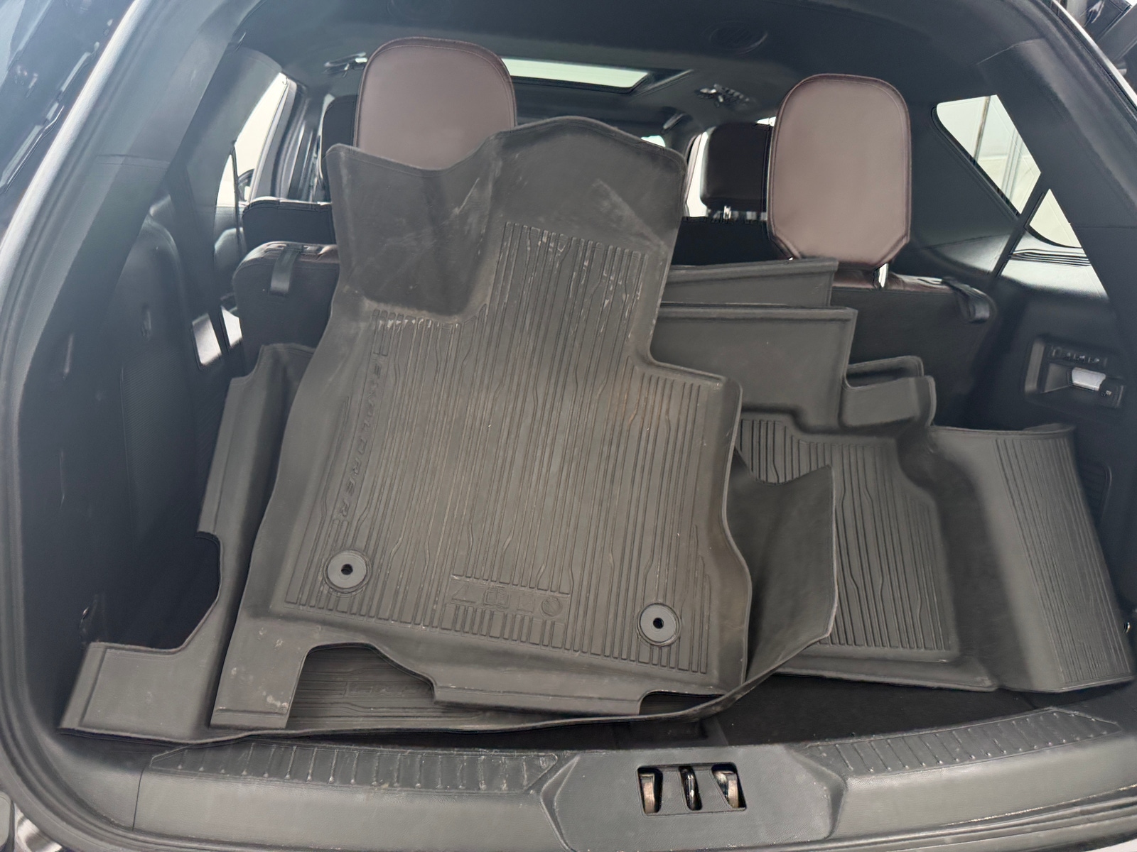 Thumbnail: 2021 Ford Explorer - 6