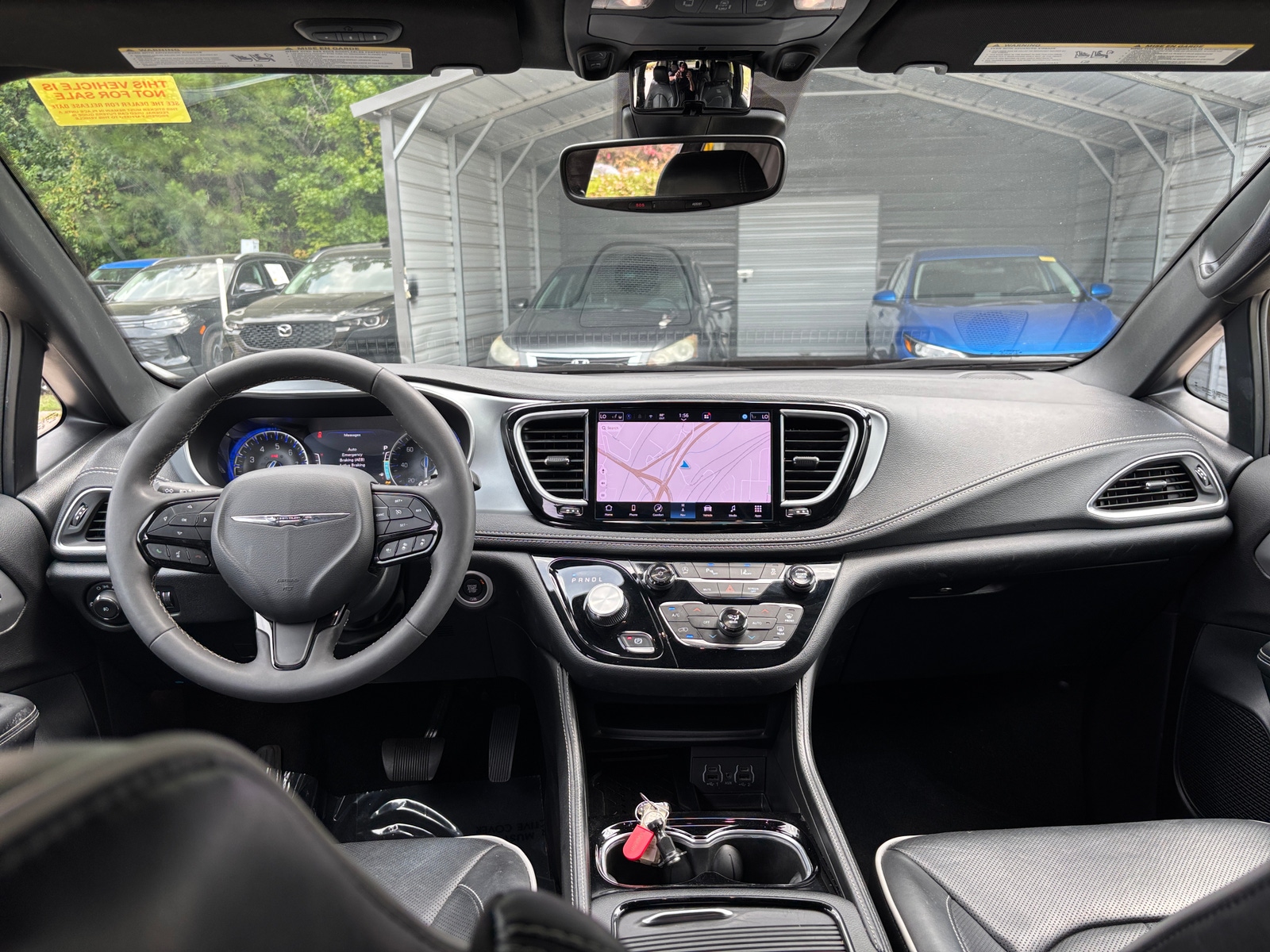 Thumbnail: 2025 Chrysler Pacifica - 3