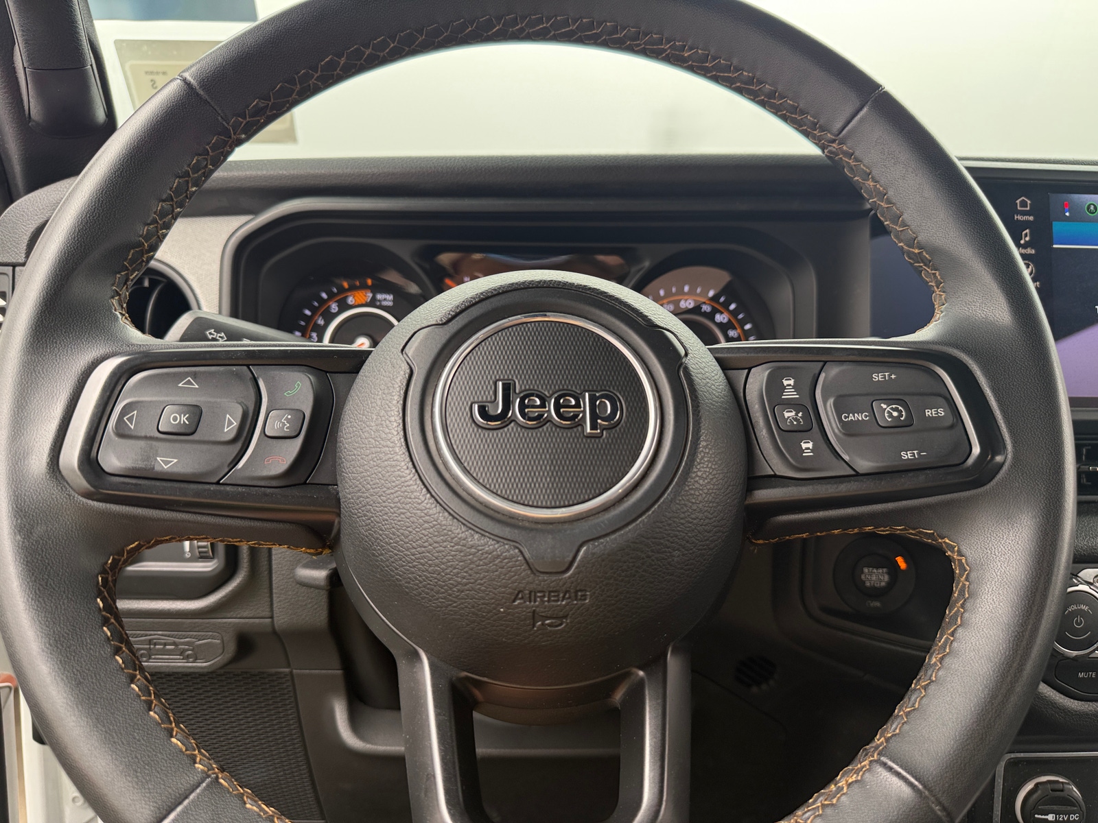 Thumbnail: 2024 Jeep Wrangler - 5