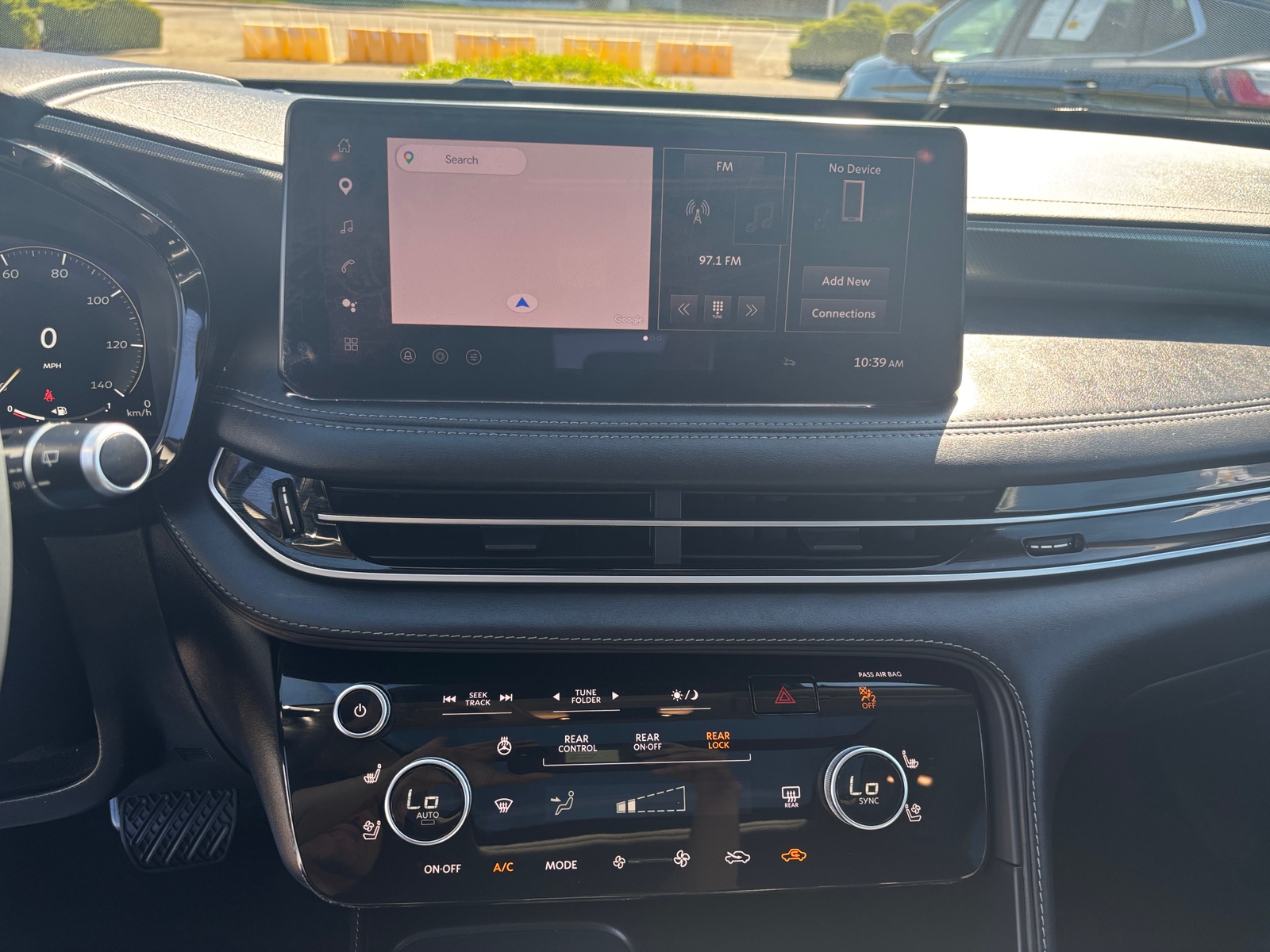 Thumbnail: 2026 INFINITI QX60 - 3