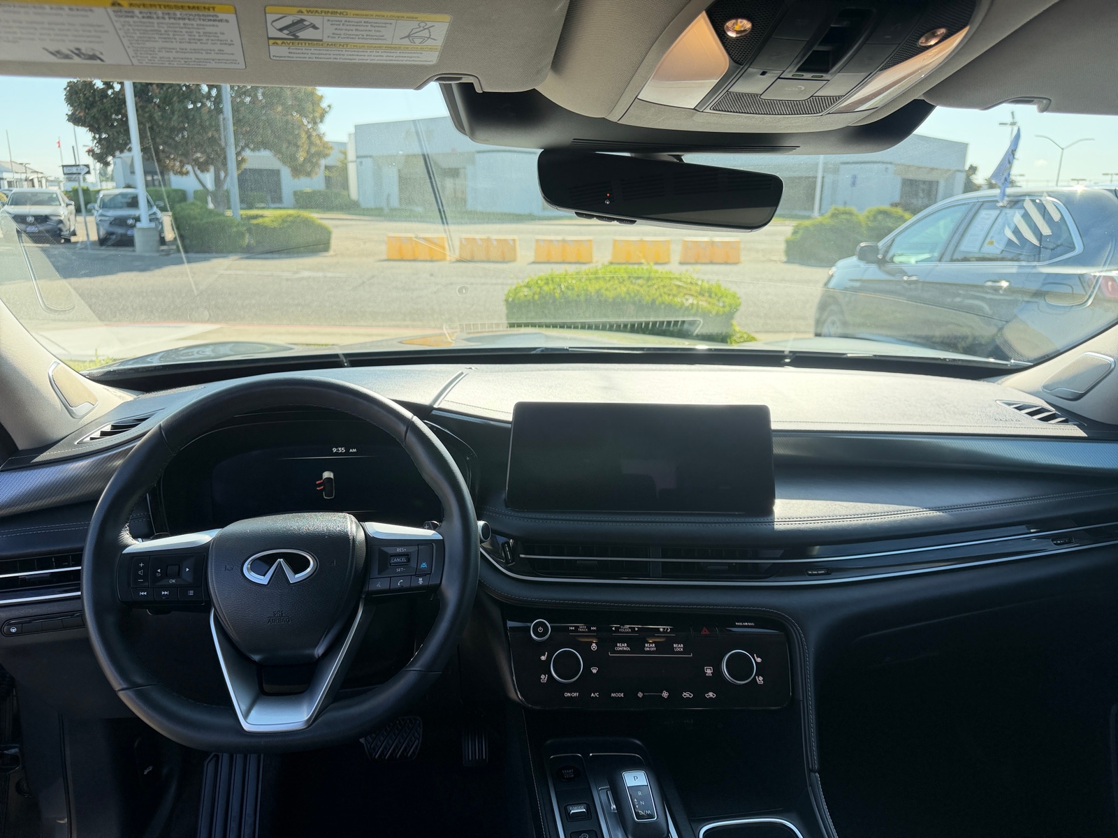 Thumbnail: 2026 INFINITI QX60 - 2
