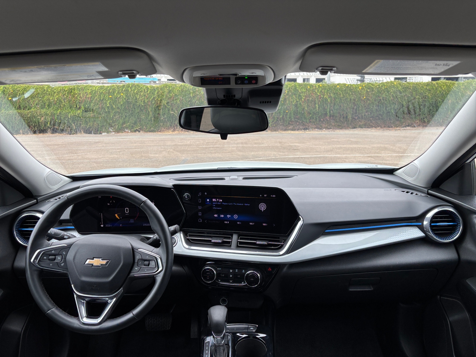 Thumbnail: 2025 Chevrolet Trax - 3