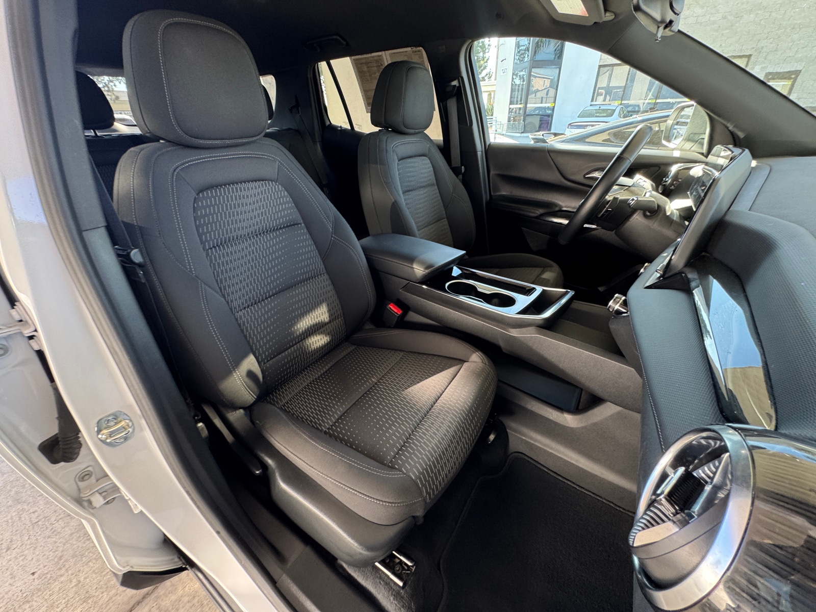 Thumbnail: 2025 Chevrolet Equinox - 2