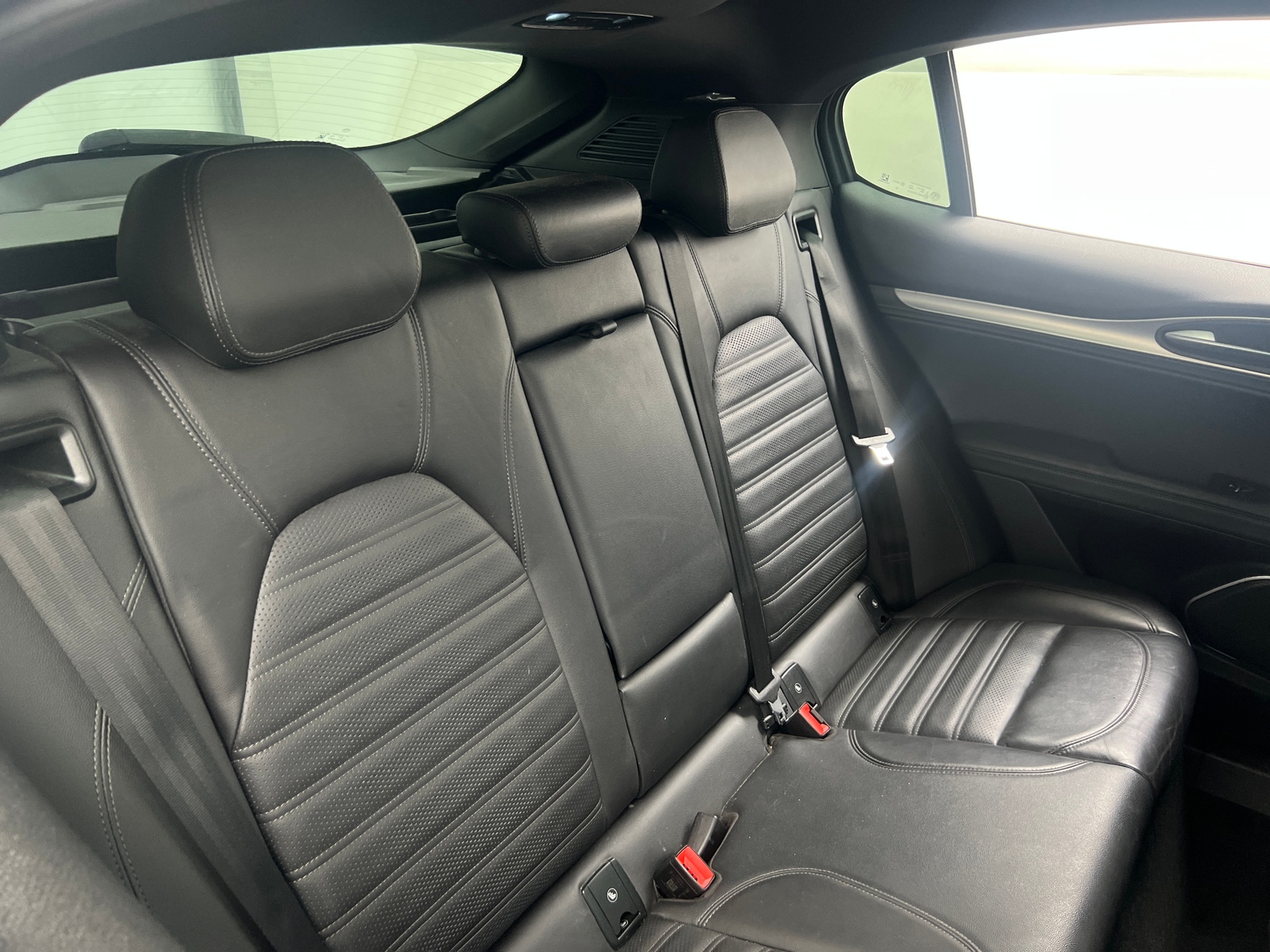 Thumbnail: 2020 Alfa Romeo Stelvio - 5