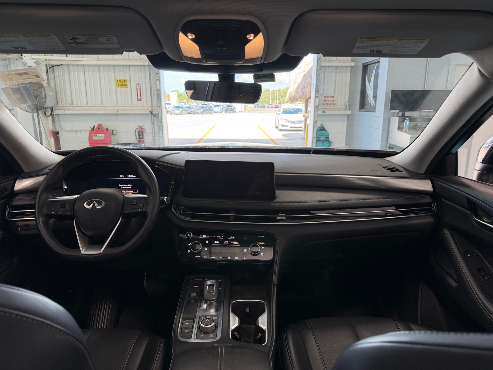 Thumbnail: 2023 INFINITI QX60 - 2