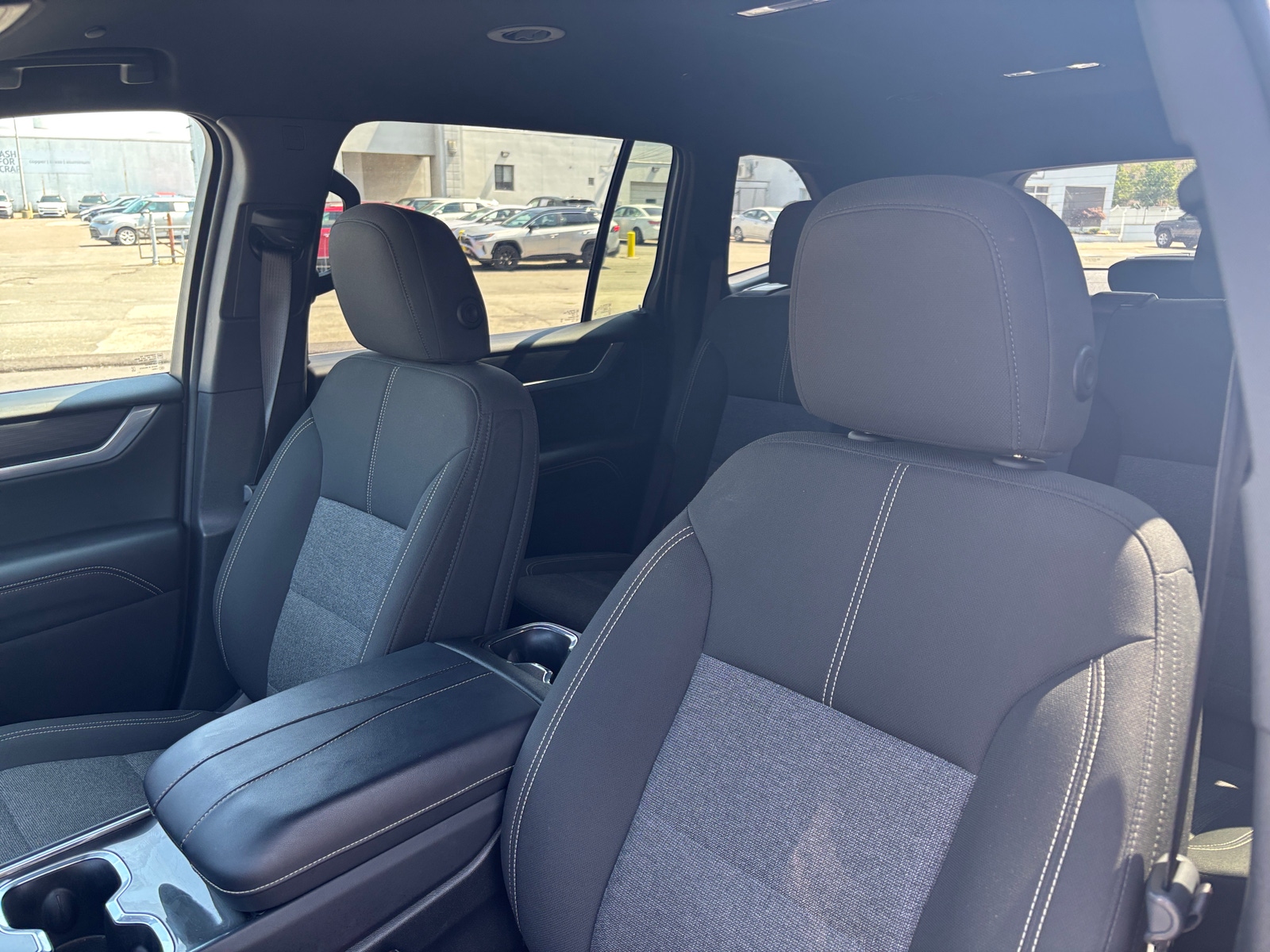 Thumbnail: 2025 GMC Acadia - 2