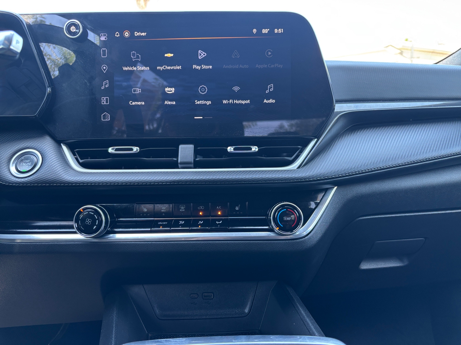 Thumbnail: 2025 Chevrolet Equinox - 4