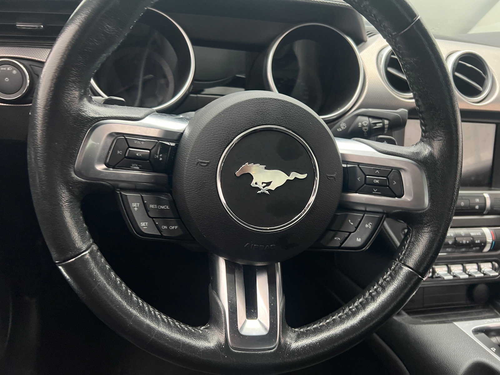 Thumbnail: 2019 Ford Mustang - 4