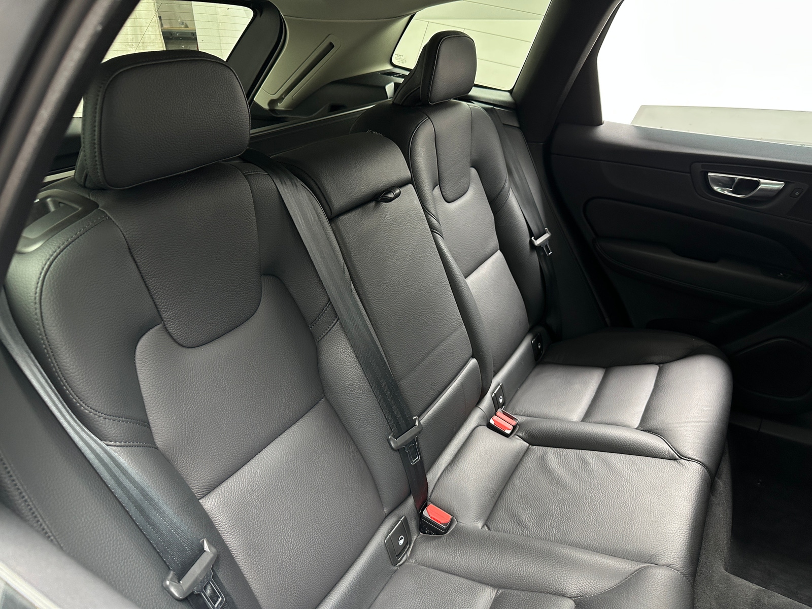 Thumbnail: 2023 Volvo XC60 - 5