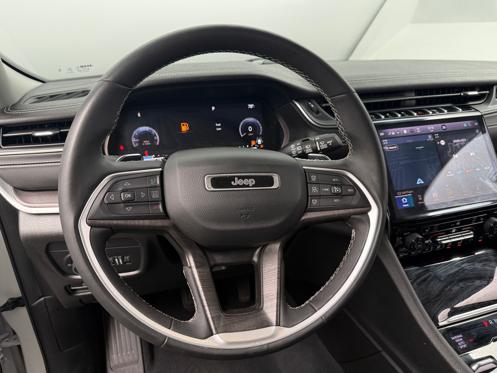 Thumbnail: 2023 Jeep Grand Cherokee - 4