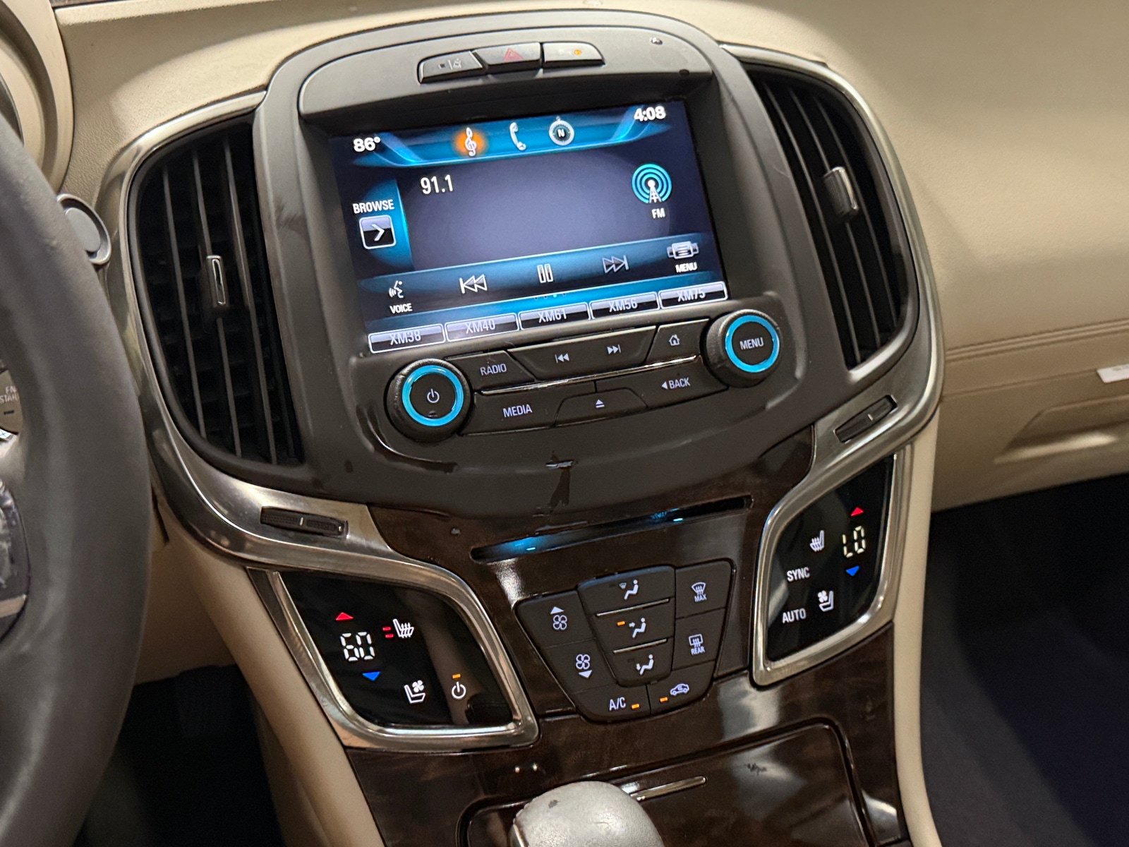 Thumbnail: 2014 Buick LaCrosse - 3