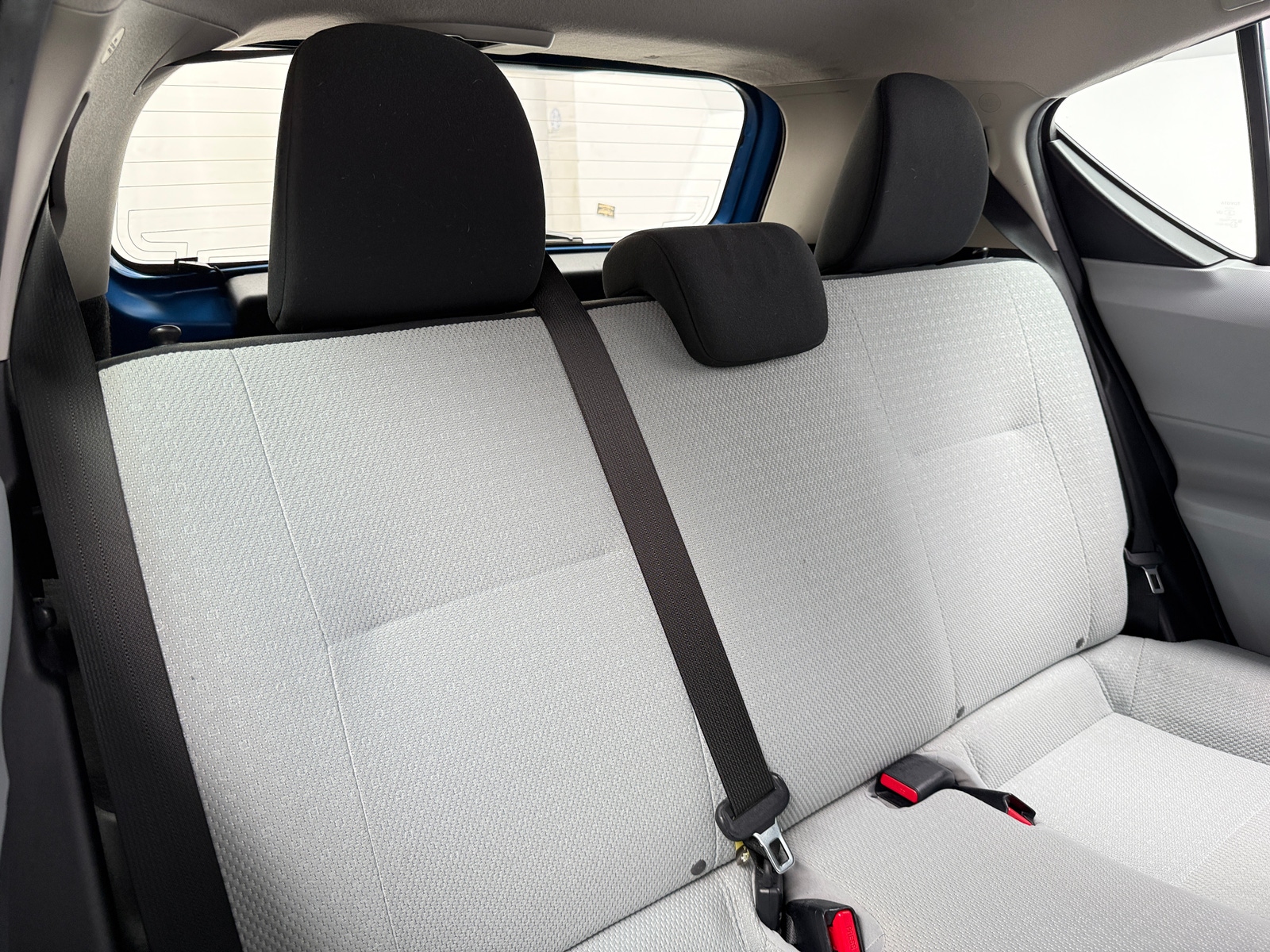Thumbnail: 2013 Toyota Prius c - 6