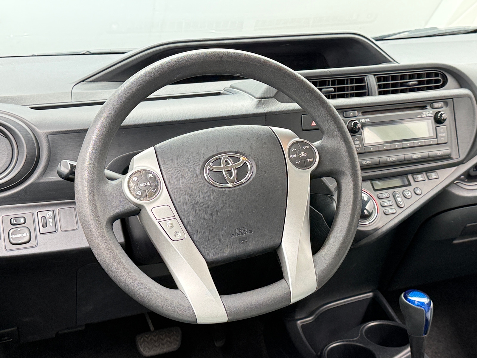 Thumbnail: 2013 Toyota Prius c - 5
