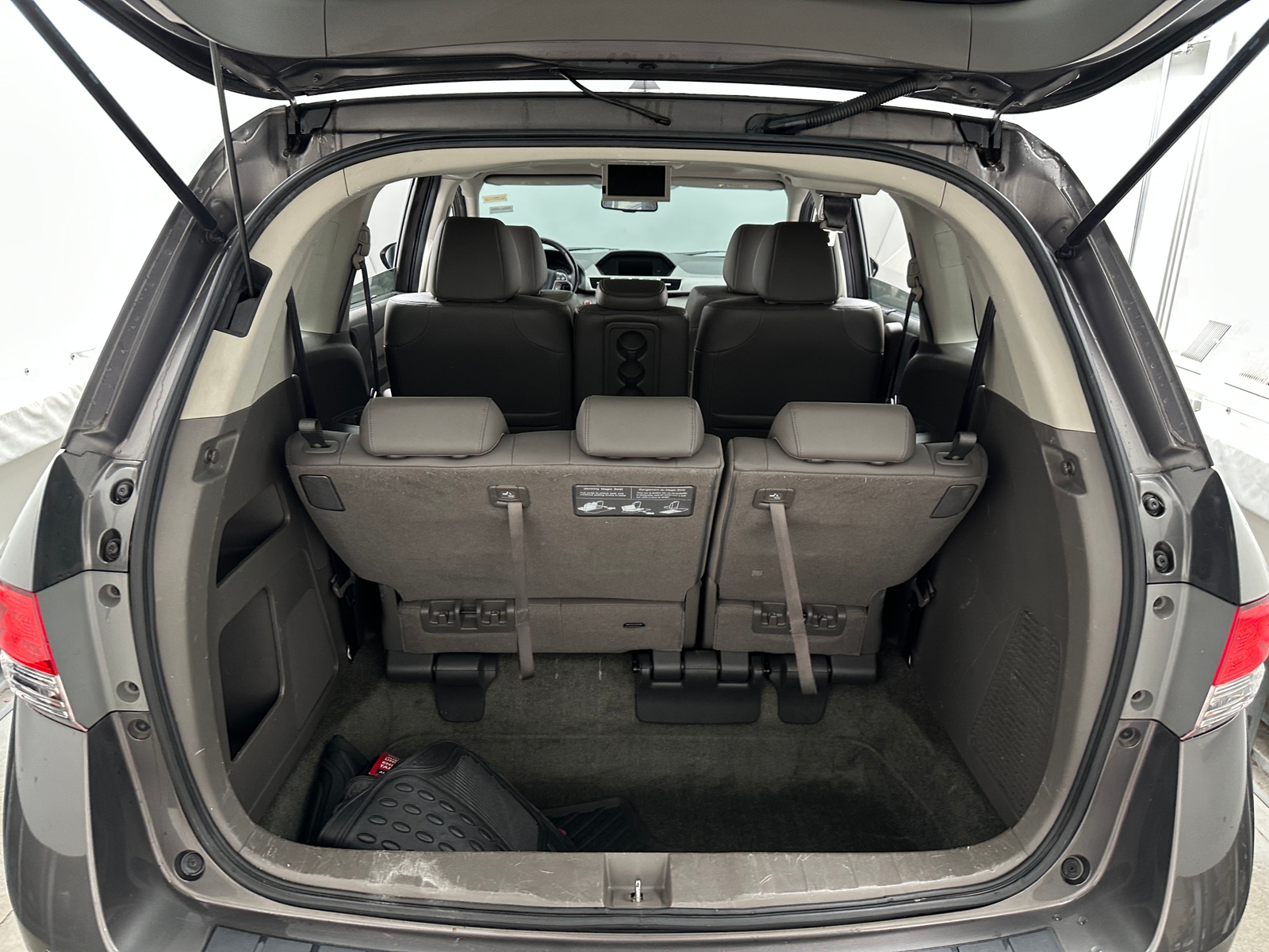 Thumbnail: 2015 Honda Odyssey - 6
