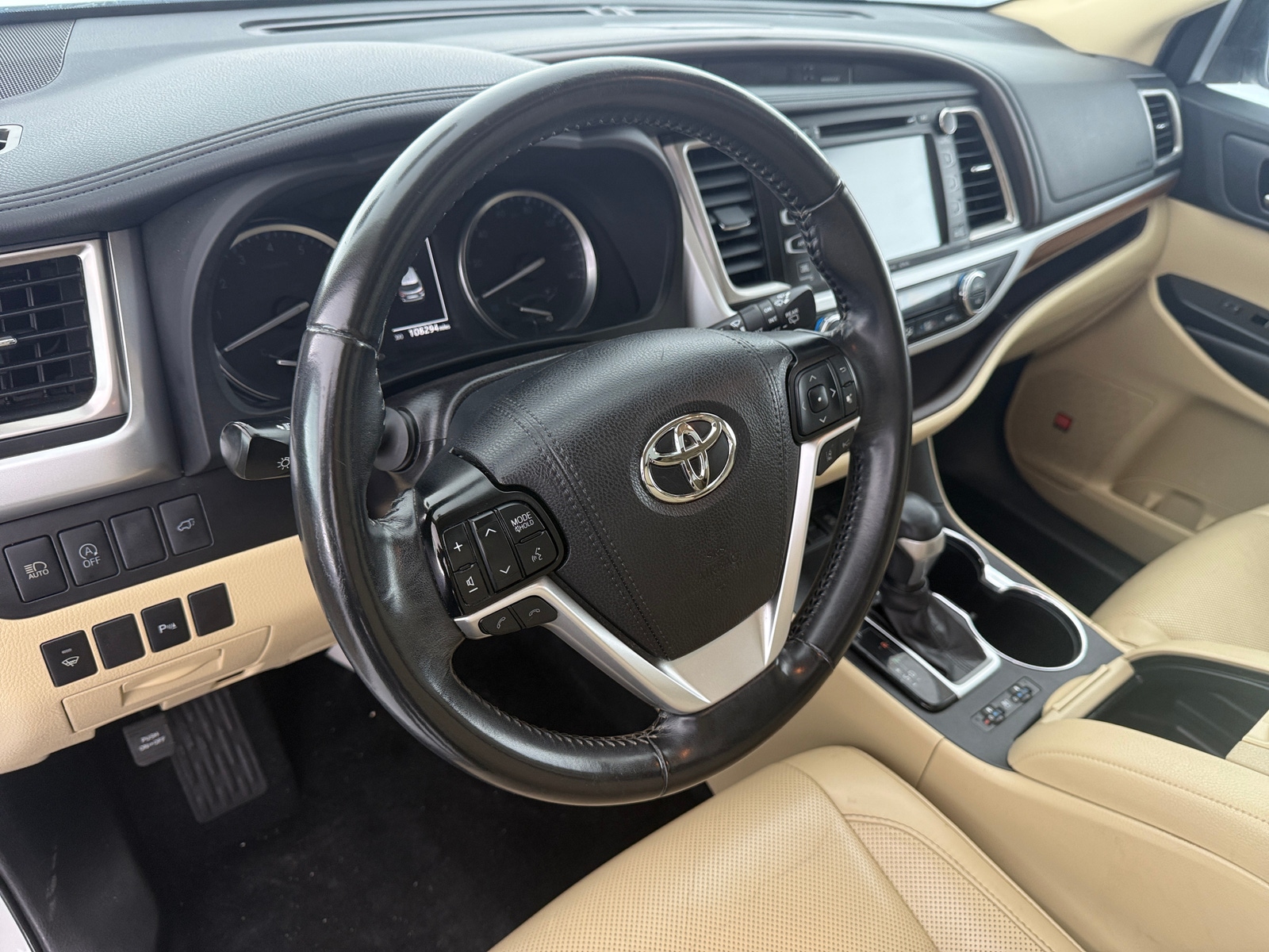 Thumbnail: 2019 Toyota Highlander - 4