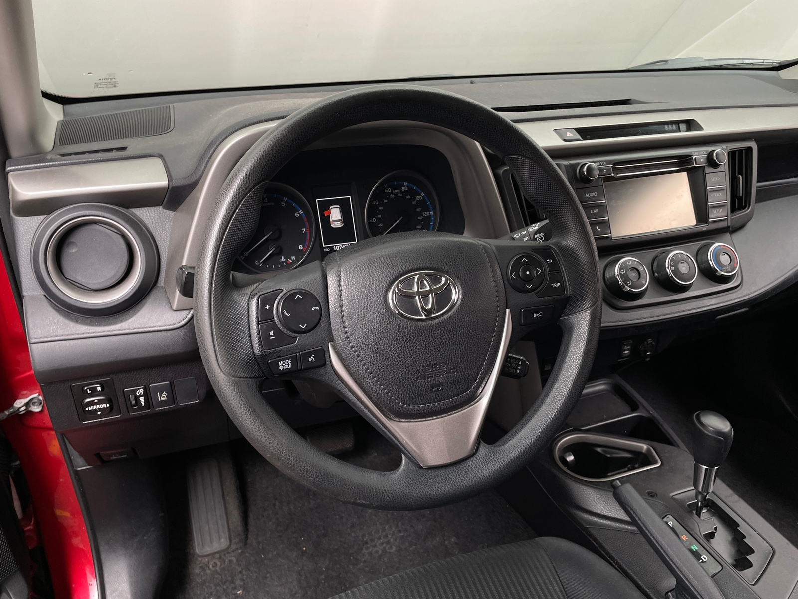 Thumbnail: 2017 Toyota RAV4 - 5
