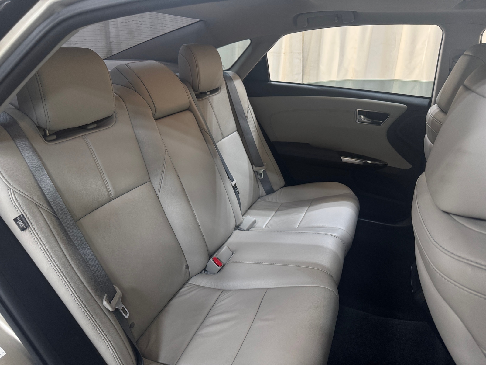Thumbnail: 2015 Toyota Avalon - 6