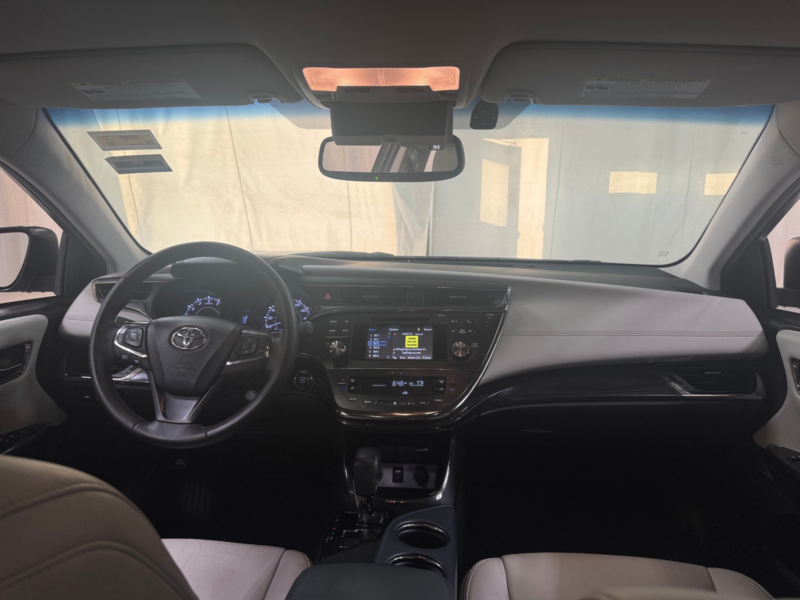 Thumbnail: 2015 Toyota Avalon - 3