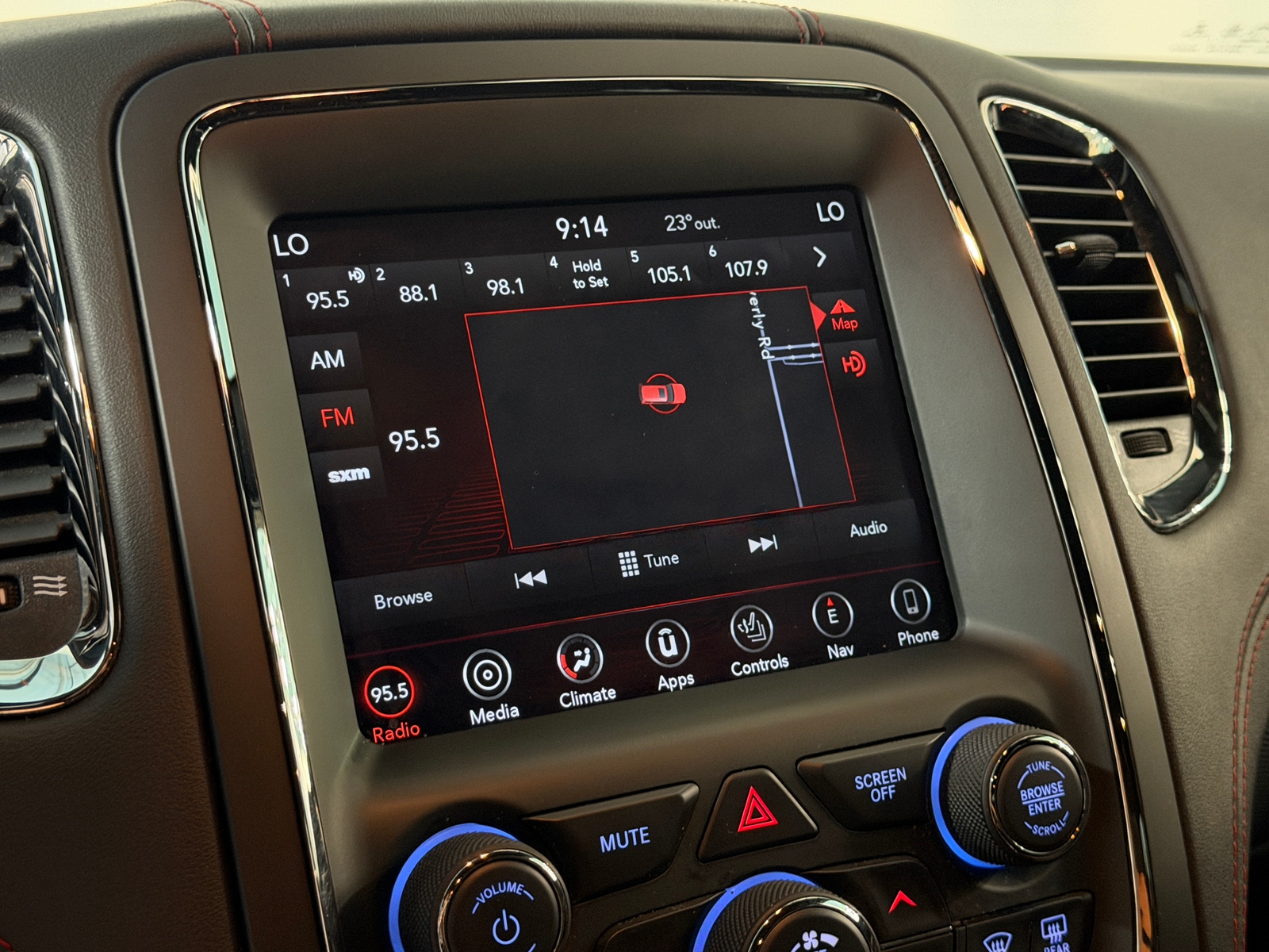 Thumbnail: 2018 Dodge Durango - 3