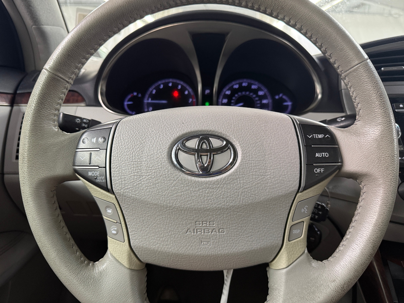 Thumbnail: 2011 Toyota Avalon - 5