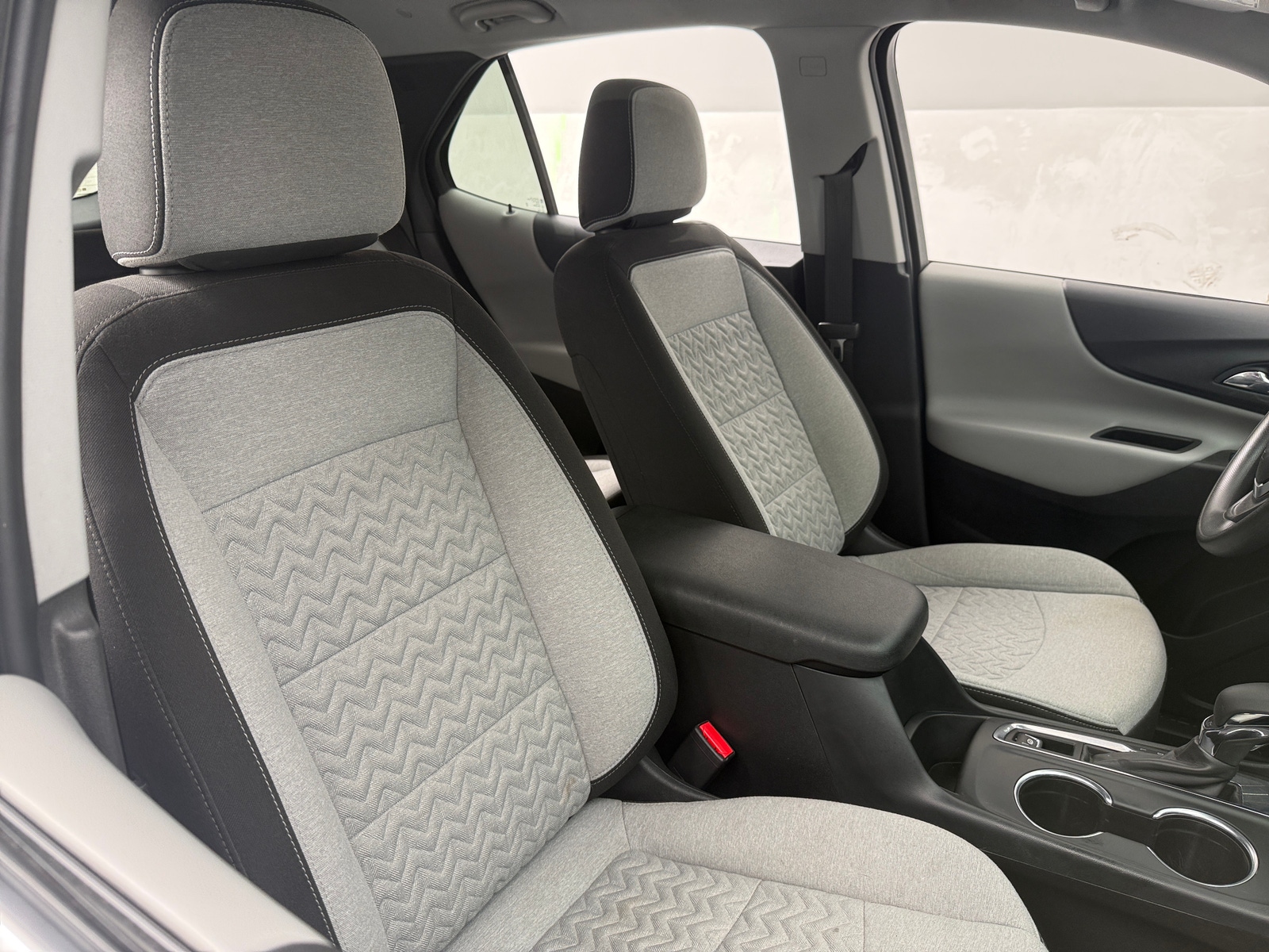 Thumbnail: 2022 Chevrolet Equinox - 2