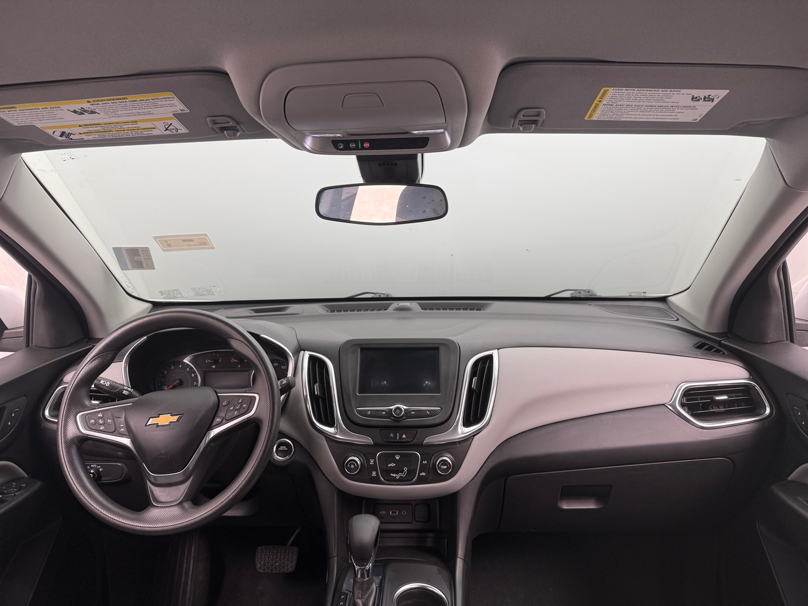 Thumbnail: 2022 Chevrolet Equinox - 3