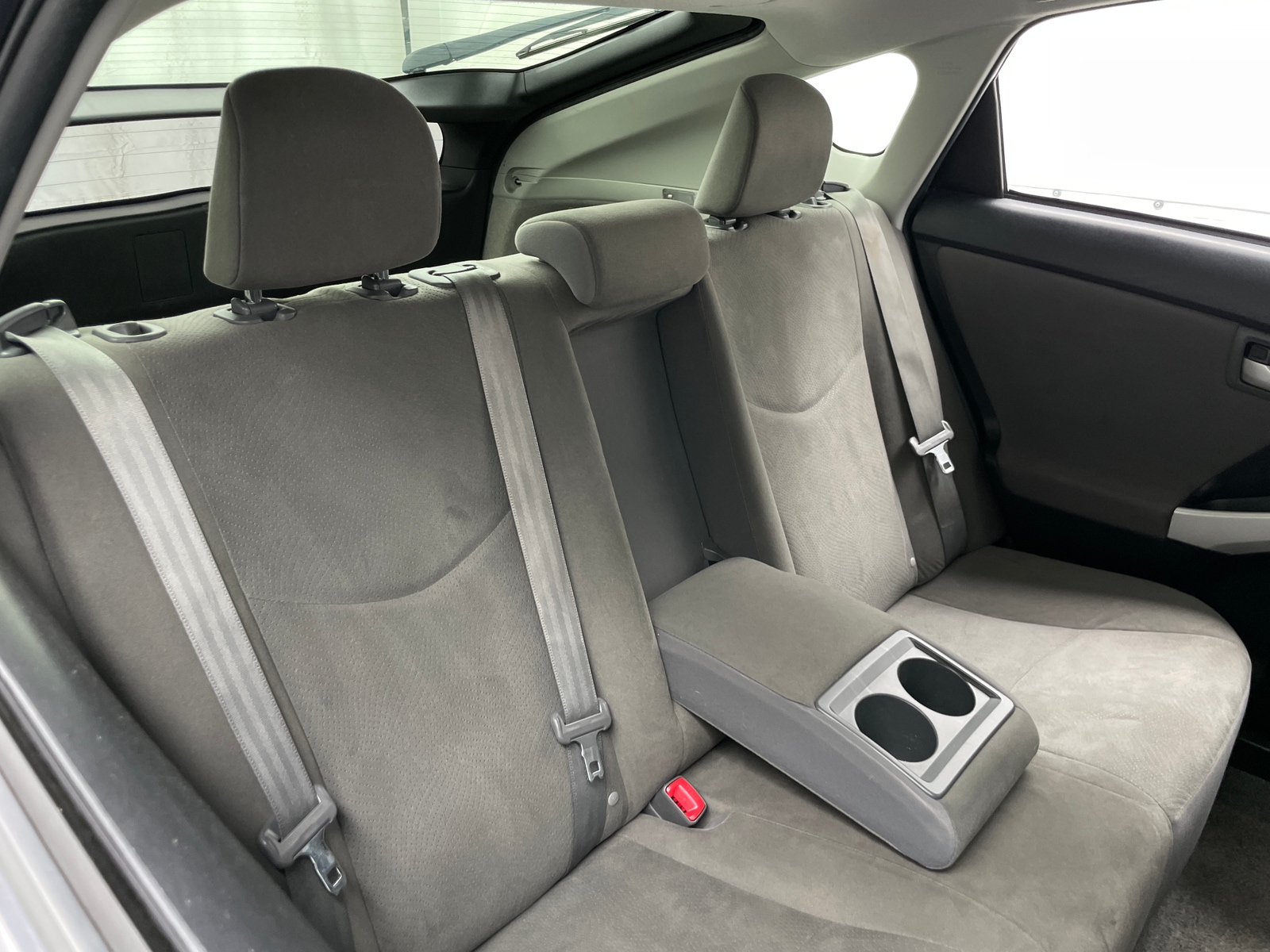 Thumbnail: 2015 Toyota Prius - 6