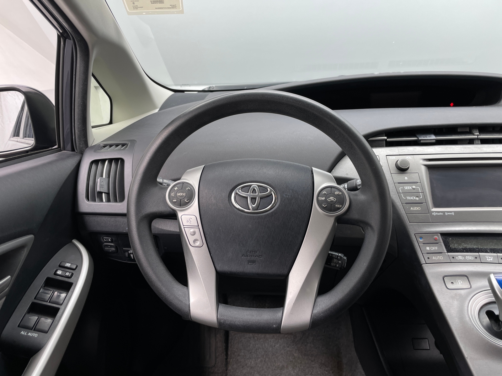 Thumbnail: 2015 Toyota Prius - 5