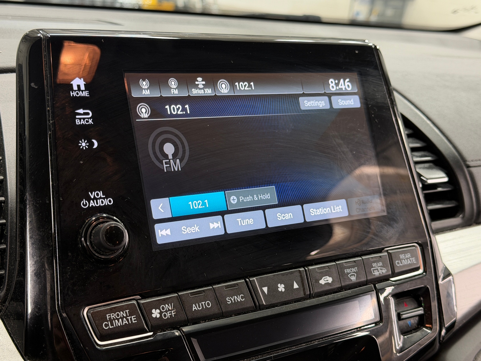 Thumbnail: 2019 Honda Odyssey - 3