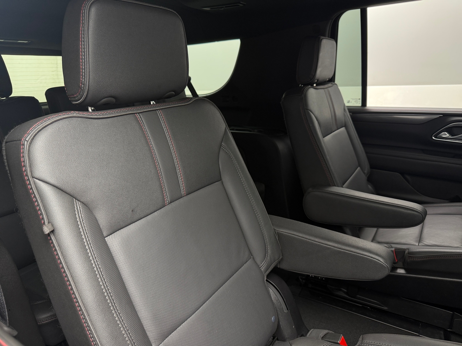 Thumbnail: 2024 Chevrolet Suburban - 5