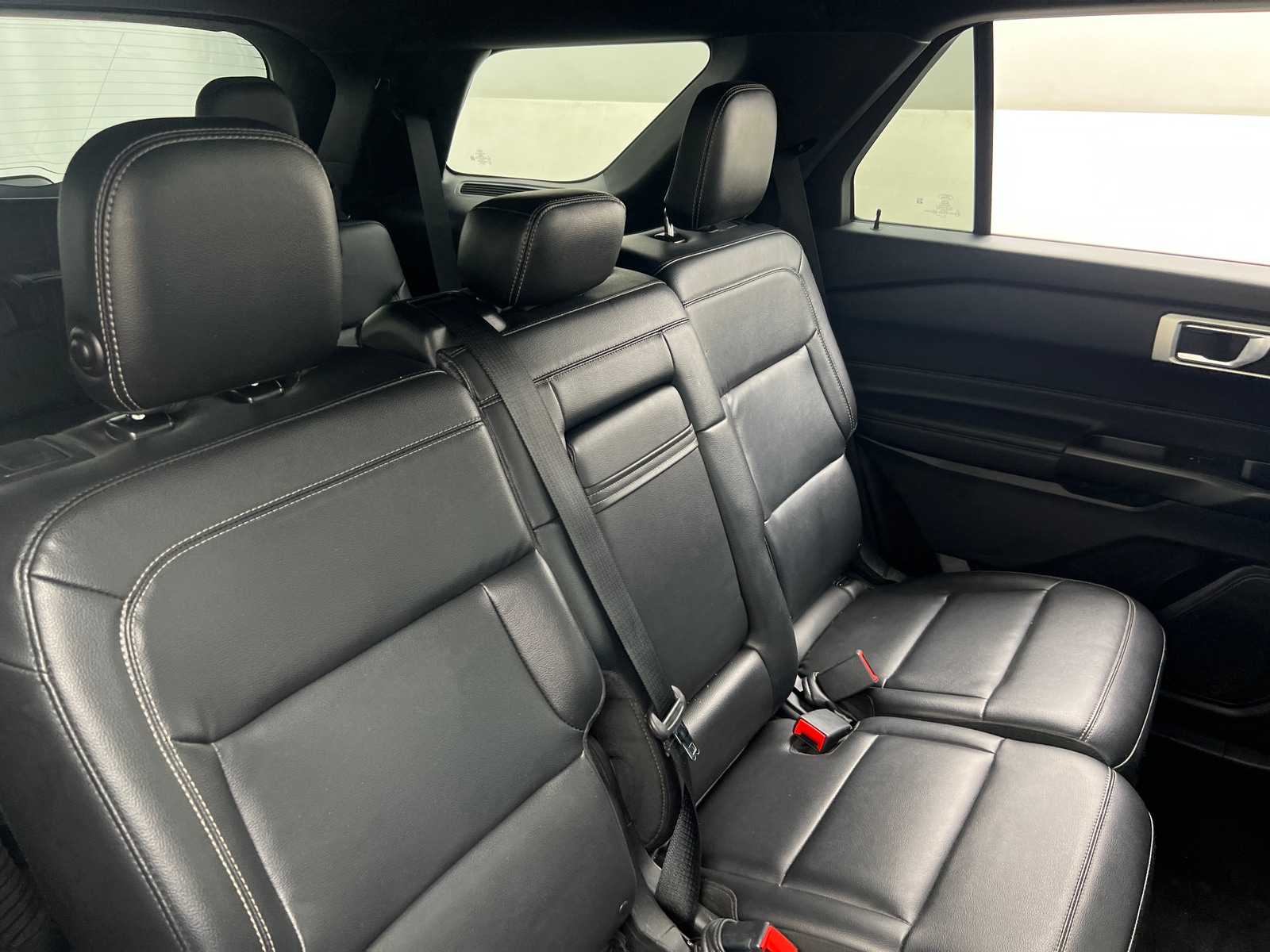 Thumbnail: 2020 Ford Explorer - 5