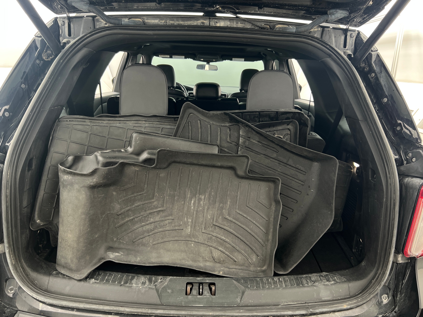 Thumbnail: 2020 Ford Explorer - 6