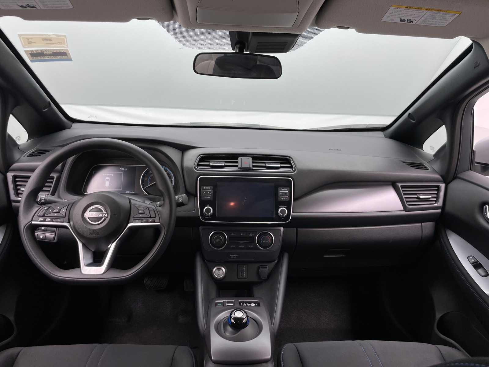 Thumbnail: 2025 Nissan Leaf - 3