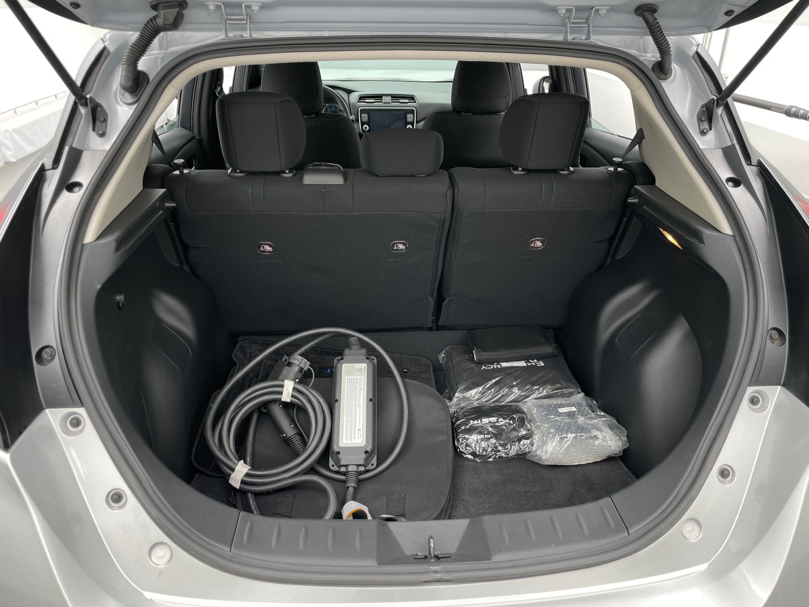 Thumbnail: 2025 Nissan Leaf - 7
