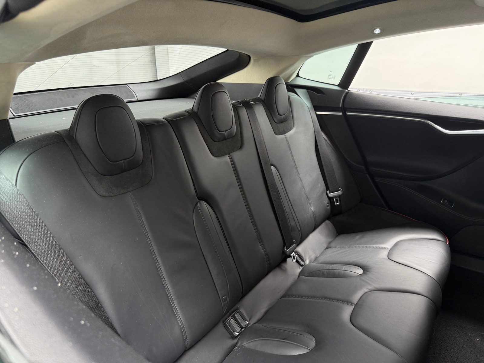 Thumbnail: 2014 Tesla Model S - 5
