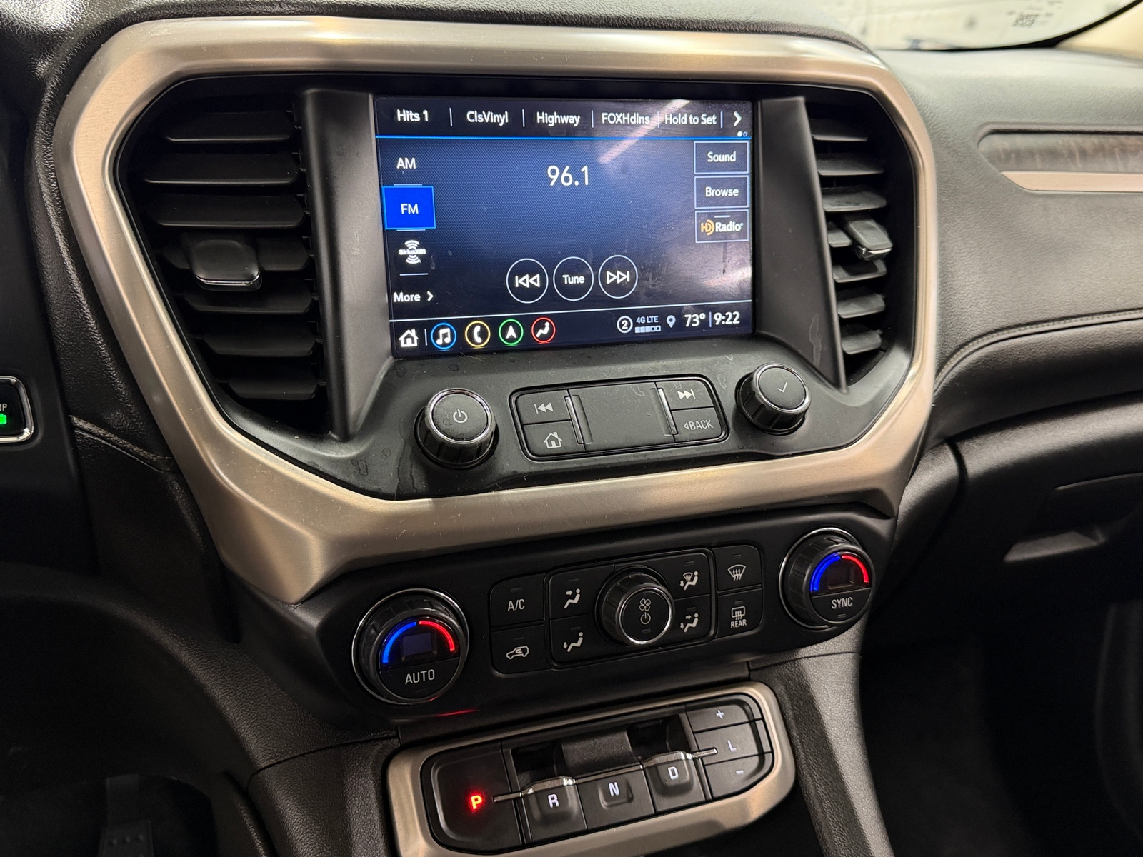 Thumbnail: 2021 GMC Acadia - 3