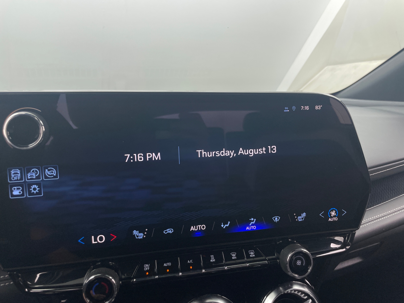 Thumbnail: 2024 Chevrolet Blazer EV - 3