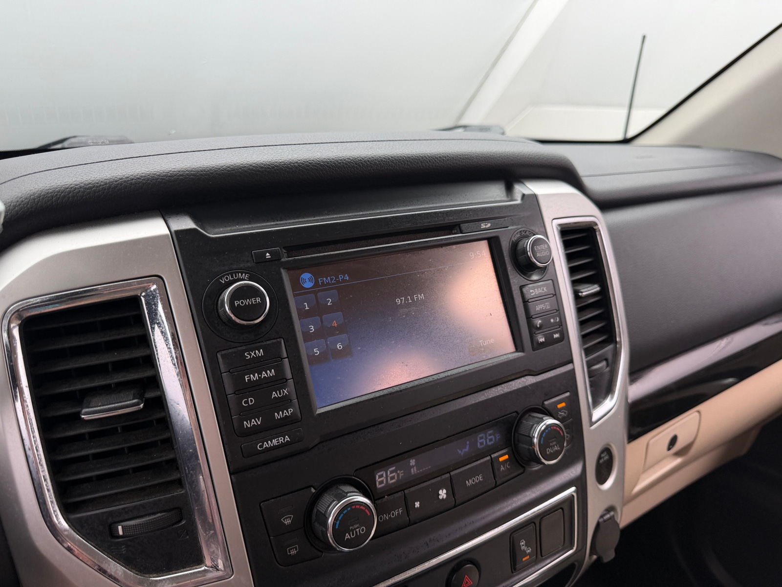 Thumbnail: 2017 Nissan Titan - 4