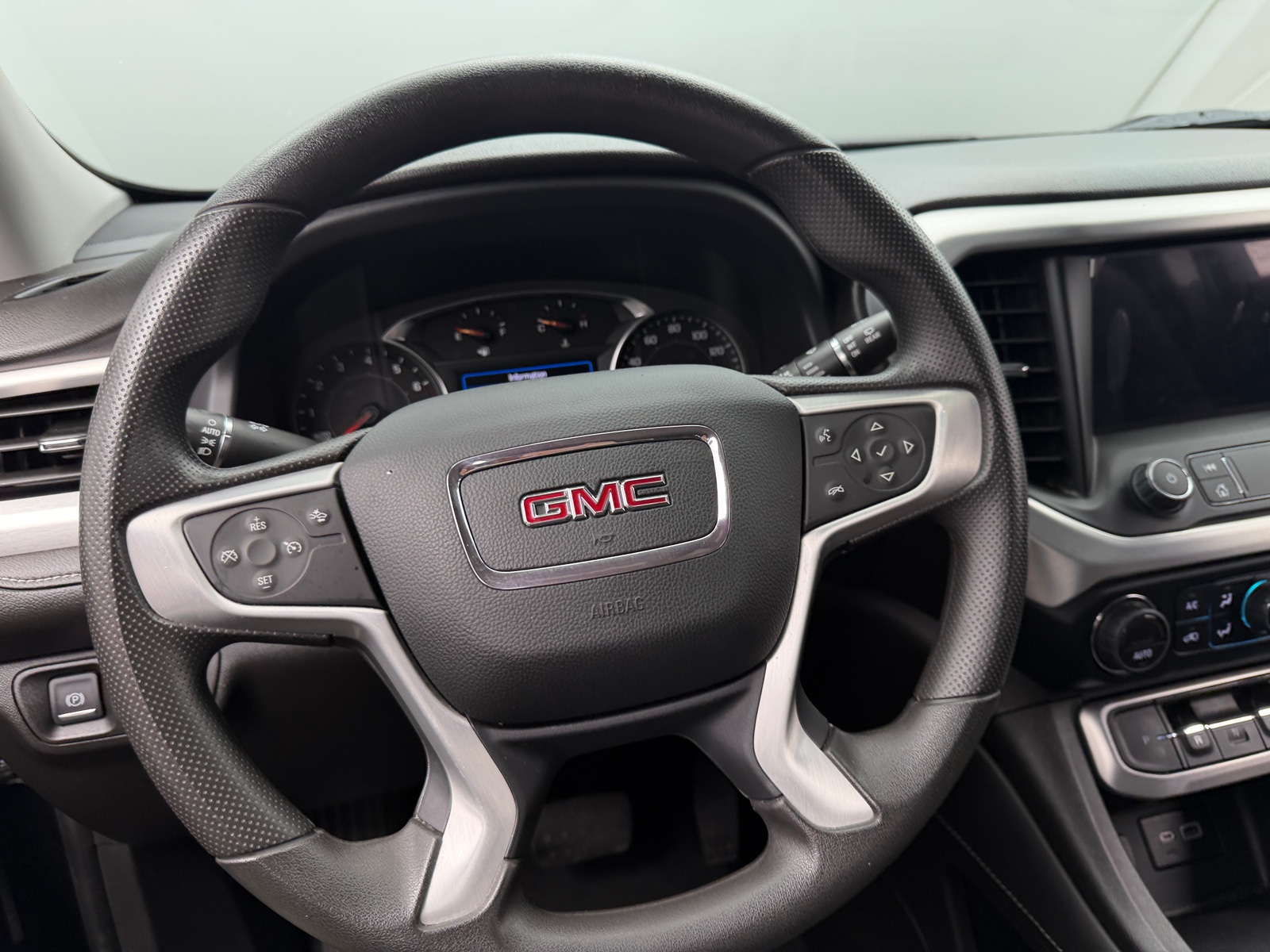 Thumbnail: 2023 GMC Acadia - 5
