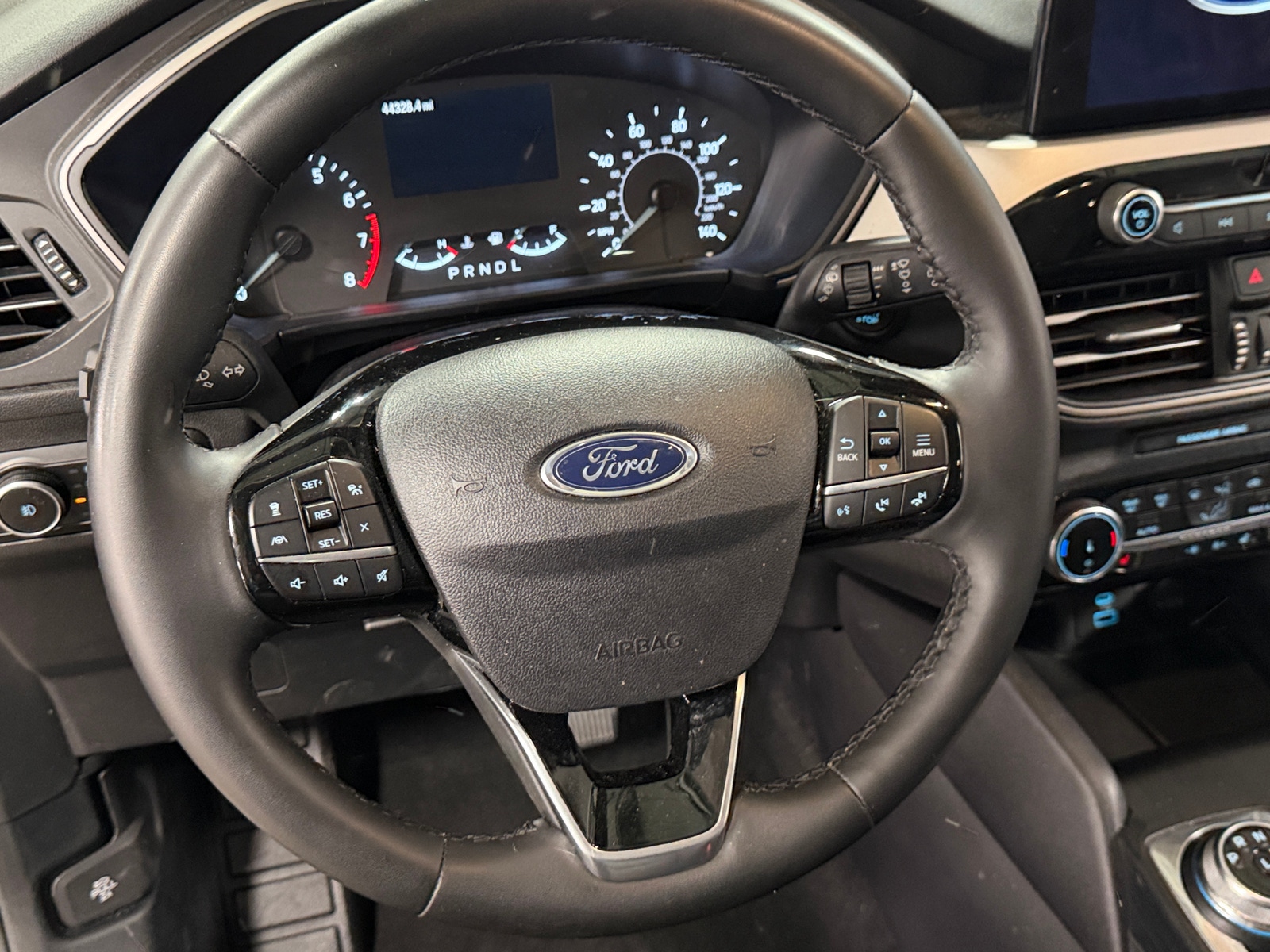 Thumbnail: 2022 Ford Escape - 4